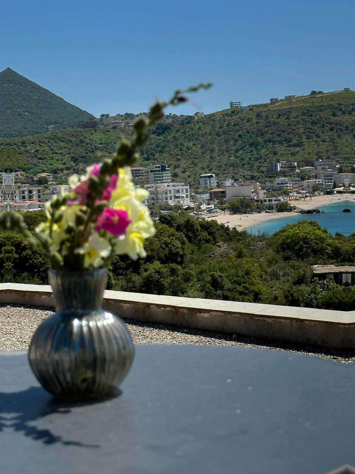 In Himaras Heart Hotel Экстерьер фото