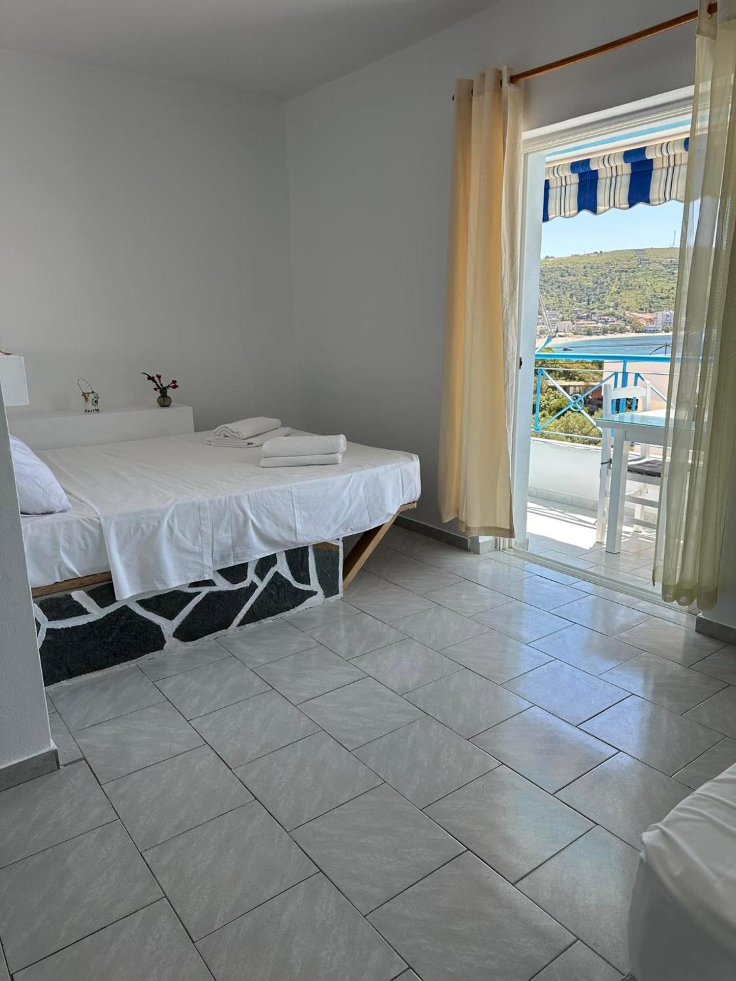 In Himaras Heart Hotel Экстерьер фото