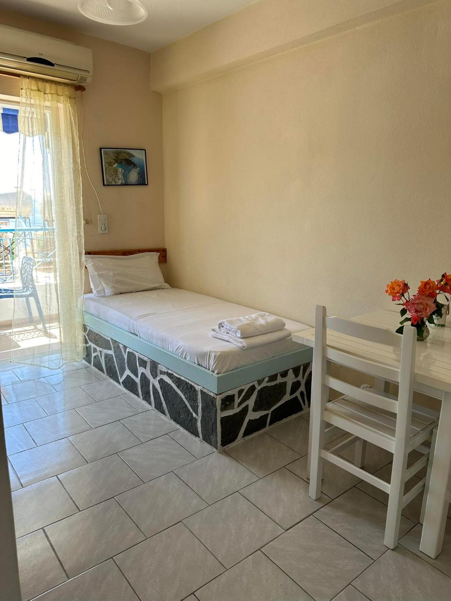 In Himaras Heart Hotel Экстерьер фото