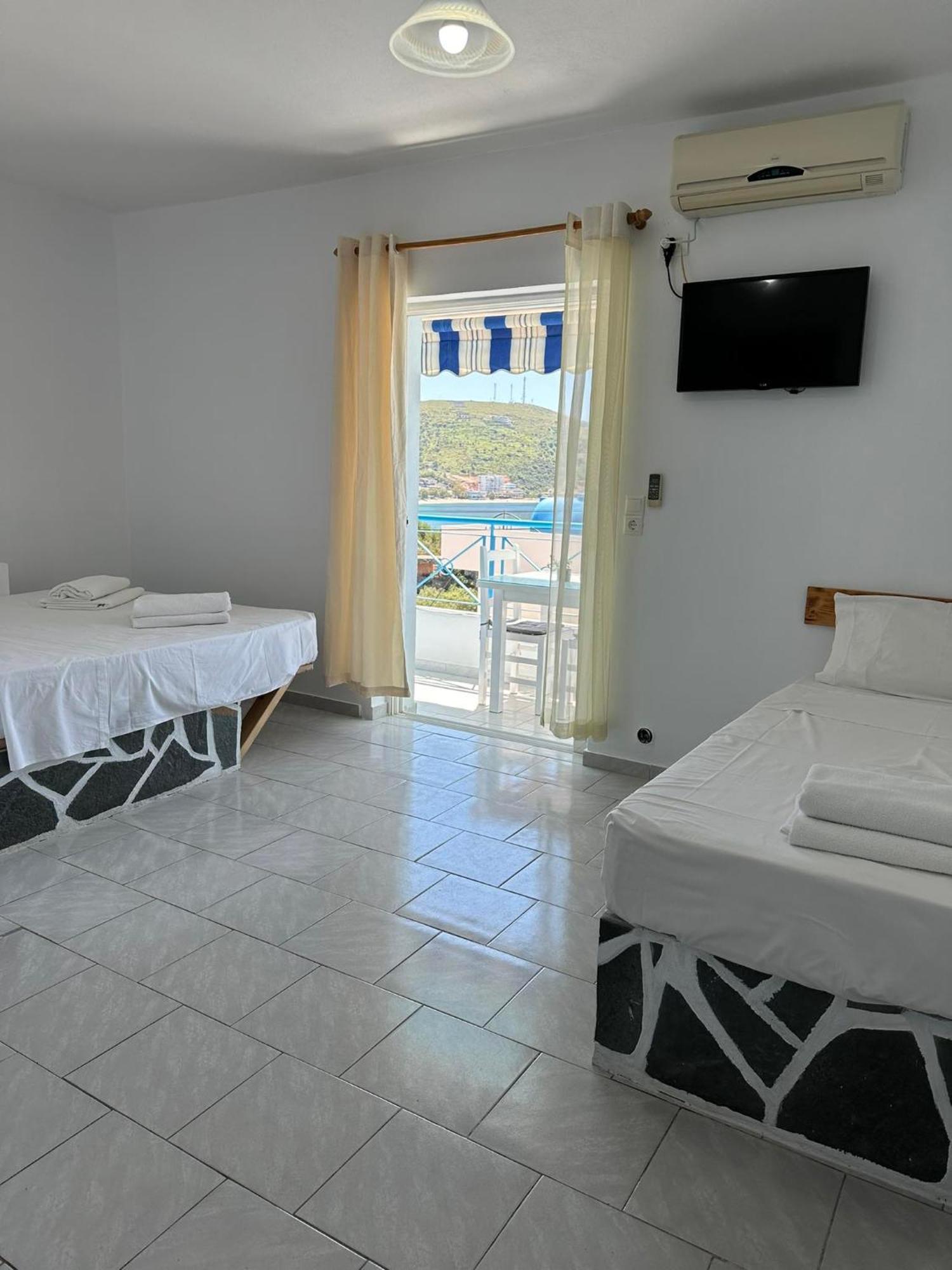 In Himaras Heart Hotel Экстерьер фото